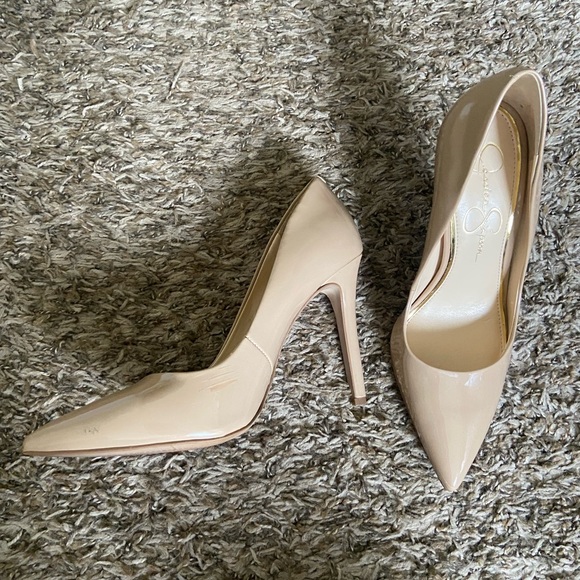 Jessica Simpson Nude Calexico Heels - Picture 3 of 4
